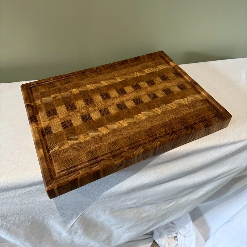 Oak End Grain Chopping Board, 418mm, angle view